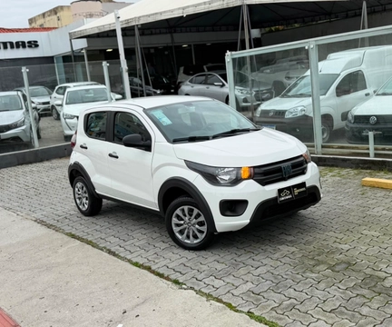 Fiat Mobi DRIVE 1.0 Flex 6V 5p 2023 Branco — foto 1 de 3