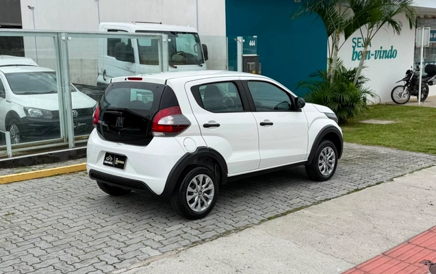 imagem-https://www.socarrao.com.br/sc-vehicle-images-prod/1835501/1780019889347-b37eb350-148e-4e42-84c7-df954d5d0e7b.jpg