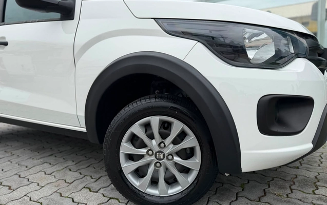 imagem-https://www.socarrao.com.br/sc-vehicle-images-prod/1835501/1780019889350-3ec0cea0-ae6b-44a7-b4c3-f032af472b73.jpg