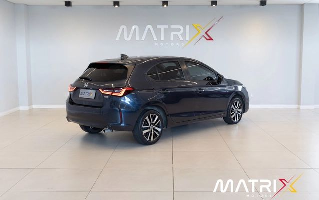 imagem-https://www.socarrao.com.br/sc-vehicle-images-prod/1836925/1783252085240-003_4b9914a9a8ad2dce07958d0f893ac64c.jpg