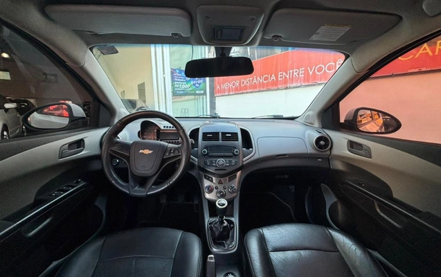 imagem-https://www.socarrao.com.br/sc-vehicle-images-prod/1845983/1784651801523-gb-481509f.jpg