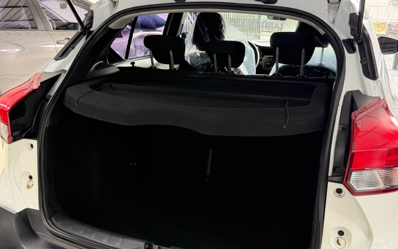 imagem-https://www.socarrao.com.br/sc-vehicle-images-prod/1846153/1780059885779-SU1HXzc0NjMuanBlZw.jpeg