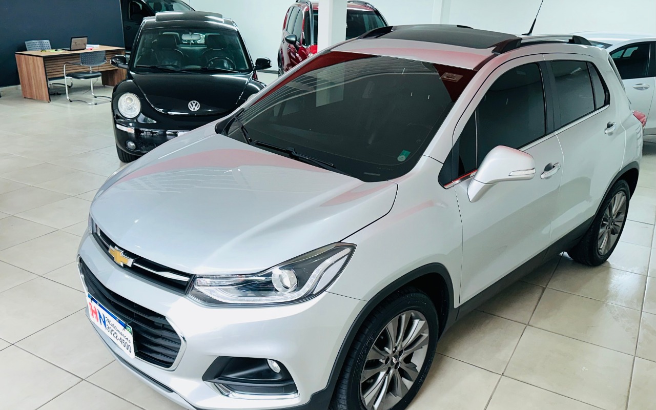 Chevrolet Tracker 2018 Prata — foto 1 de 3