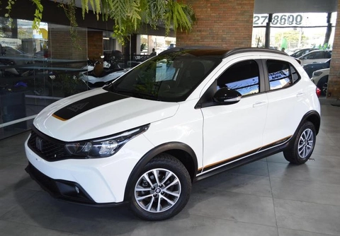 Fiat Argo TREKKING 1.3 8V Flex 2025 Branco — foto 1 de 3