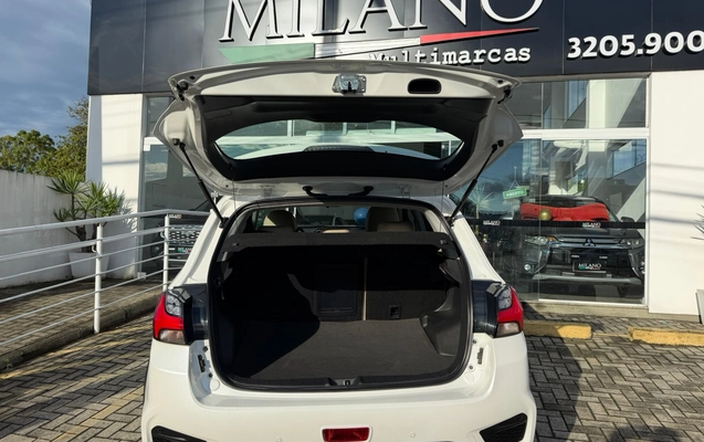 imagem-https://www.socarrao.com.br/sc-vehicle-images-prod/1848610/1780063921861-003_0dcab0d3d3e0e440b1c381508b3a05e0.jpeg