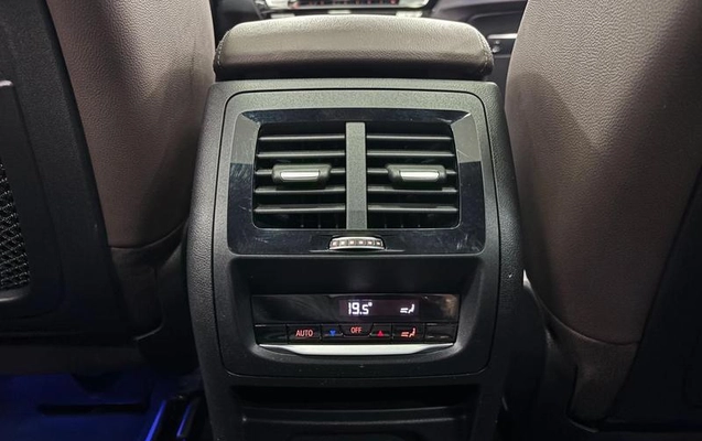 imagem-https://www.socarrao.com.br/sc-vehicle-images-prod/1848756/1789215172353-7711164_1_B_3b43bb1438.jpeg
