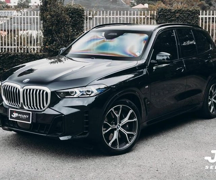 BMW X5 2024 Preto — foto 1 de 3