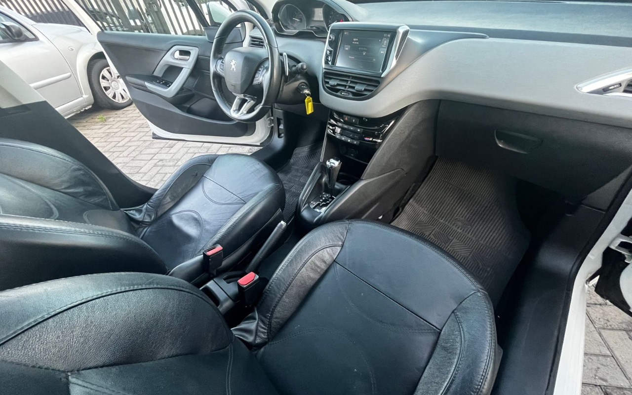 imagem-https://www.socarrao.com.br/sc-vehicle-images-prod/1848954/1780064619387-ZTY5YWI3MTktMTM5OC00NzEzLWEwOTYtZTdlOTg2NWE3OTk0LmpwZWc.jpeg