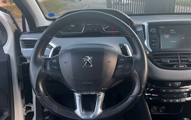 imagem-https://www.socarrao.com.br/sc-vehicle-images-prod/1848954/1780064620312-NGM3Yjc4OGMtYjI4Ni00NWM4LWJlMWMtM2VlMzI5ZjdmMDlkLmpwZWc.jpeg