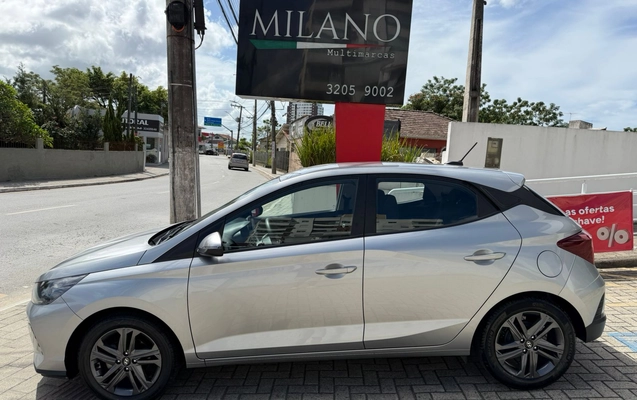 imagem-https://www.socarrao.com.br/sc-vehicle-images-prod/1849260/1780065054758-003_942a52bb327fa772d08fd0d989553c3b.jpeg