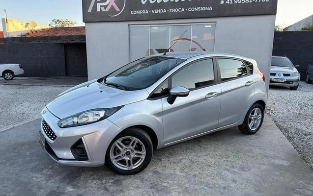 imagem-https://www.socarrao.com.br/sc-vehicle-images-prod/1851083/1787163261367-8123779_12_B_95f46445db.jpeg