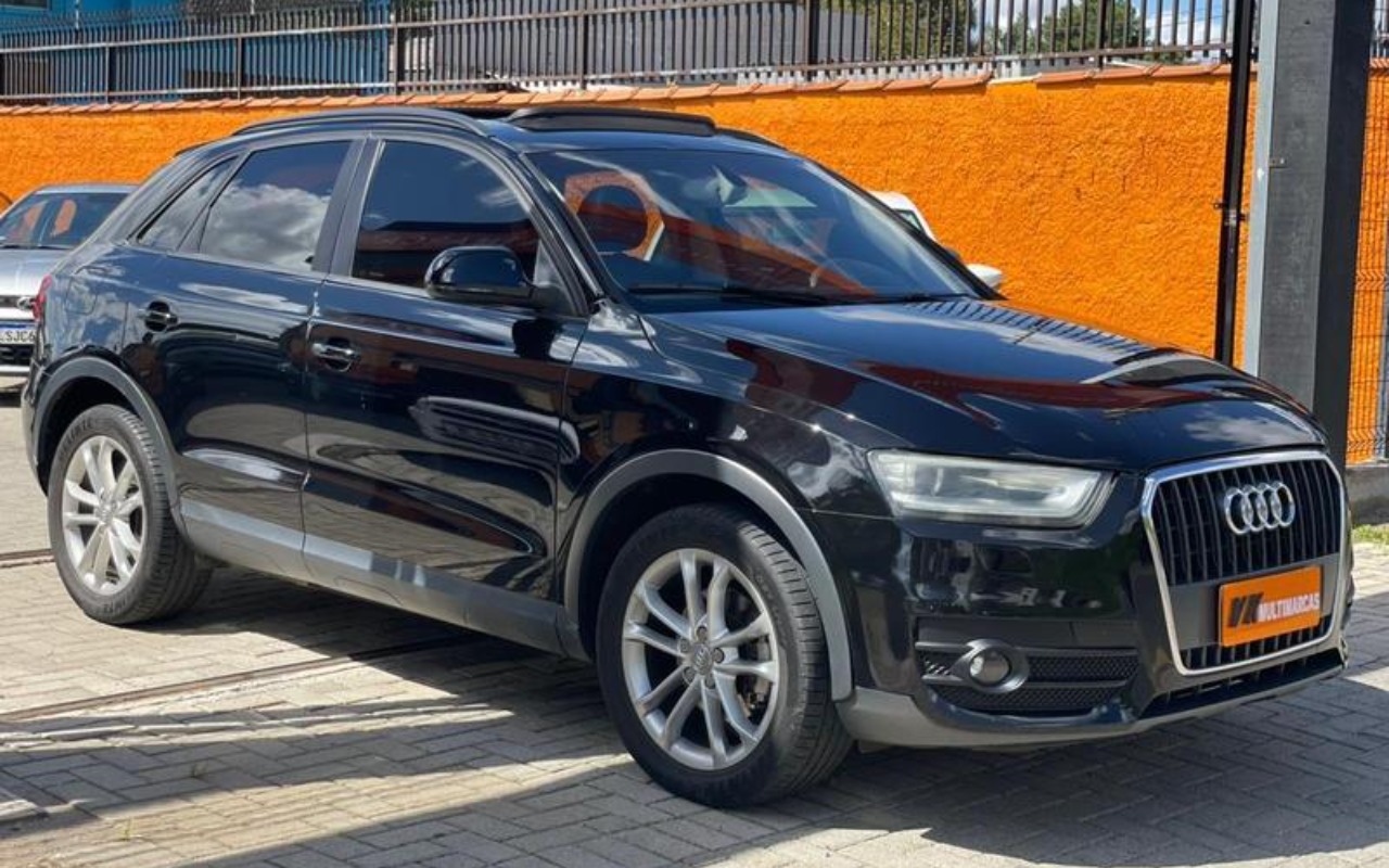 Audi Q3 2.0 TFSI Quat. 170/180cv S-tronic 5p na cor Preto em Curitiba / PR - 1852367