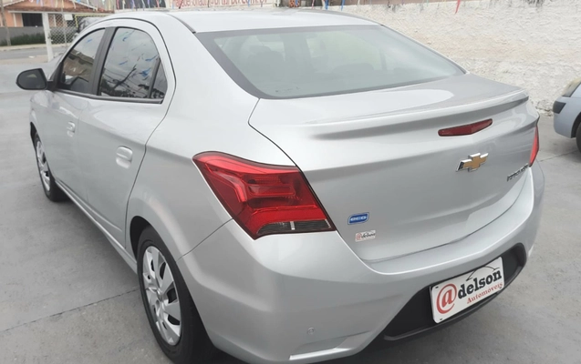 imagem-https://www.socarrao.com.br/sc-vehicle-images-prod/1852529/1780072241221-Ni5qcGVn.jpeg