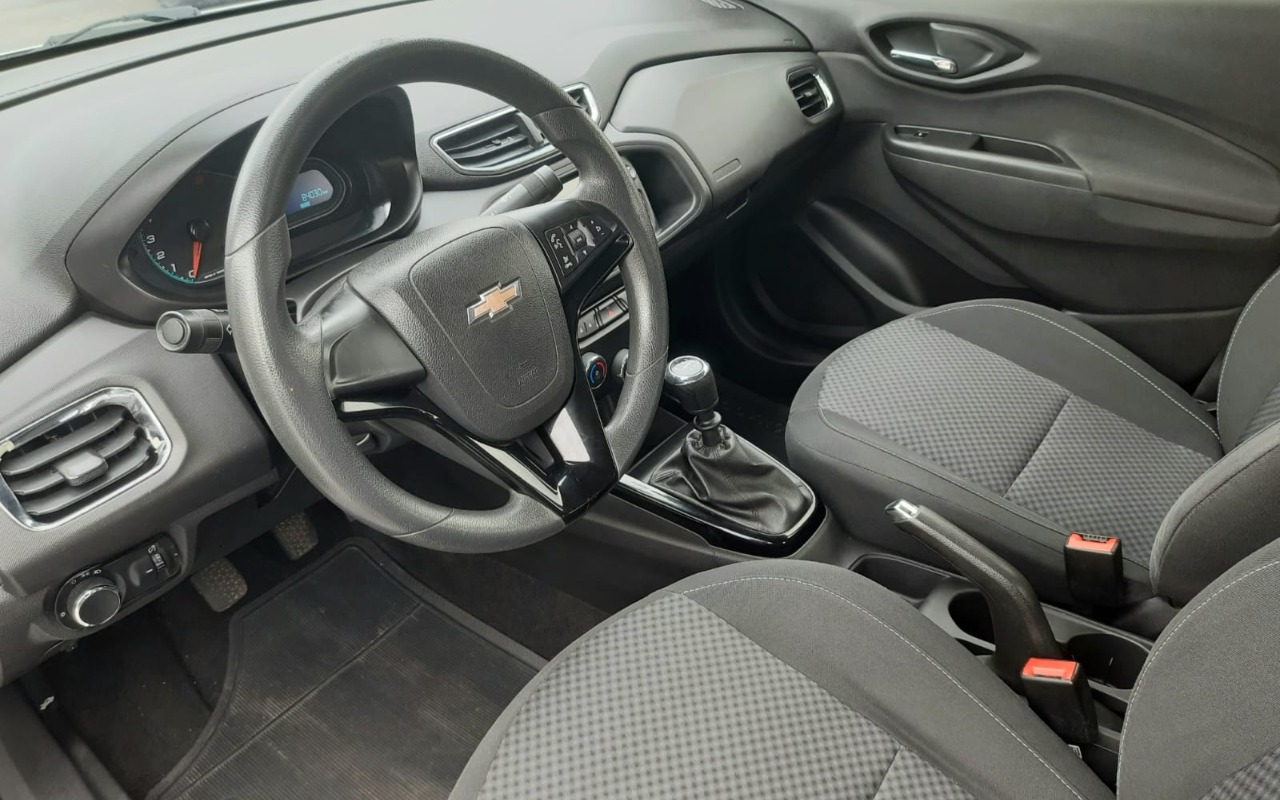 imagem-https://www.socarrao.com.br/sc-vehicle-images-prod/1852529/1780072241636-MTAuanBlZw.jpeg