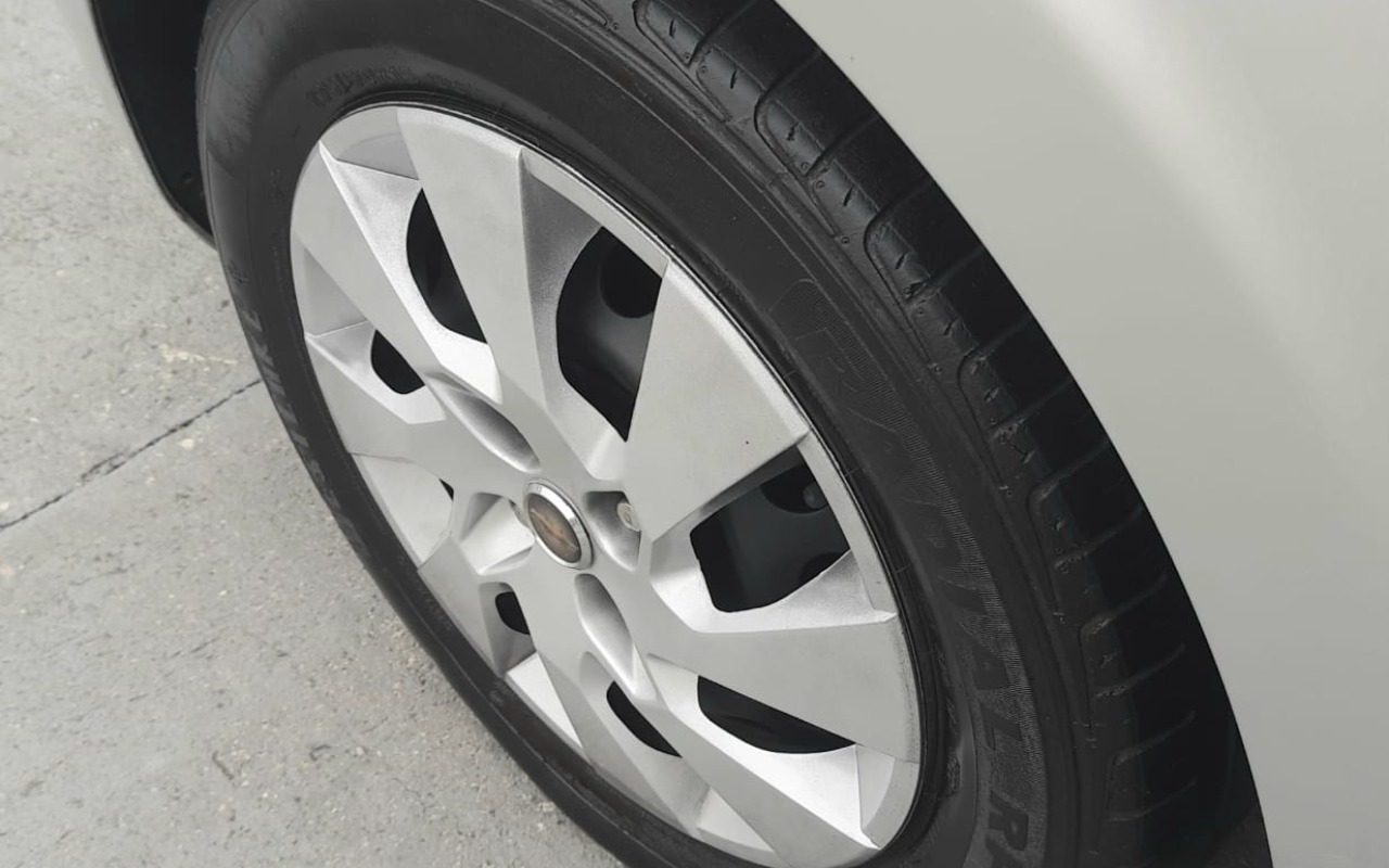 imagem-https://www.socarrao.com.br/sc-vehicle-images-prod/1852529/1780072241858-MTIuanBlZw.jpeg