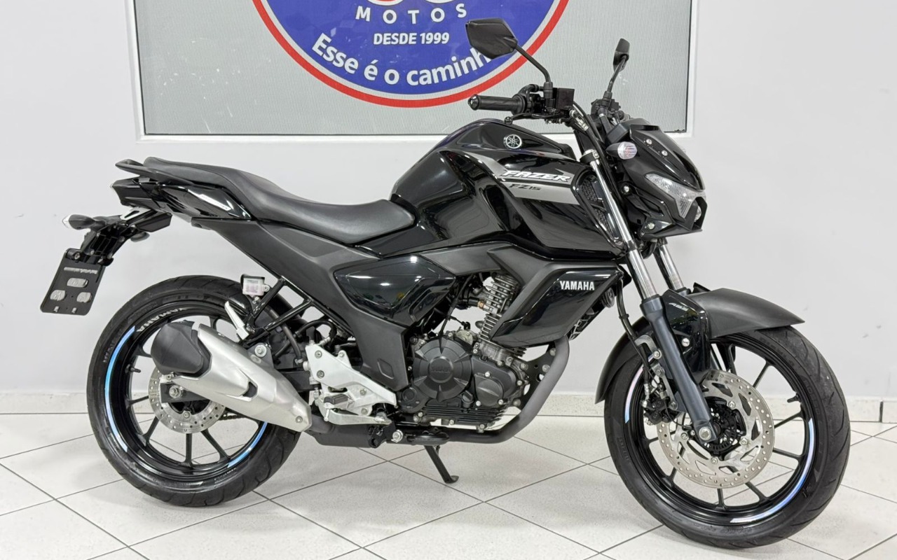 YAMAHA FZ15 150 FAZER FLEX  na cor Preto em Araucária / PR - 1852961