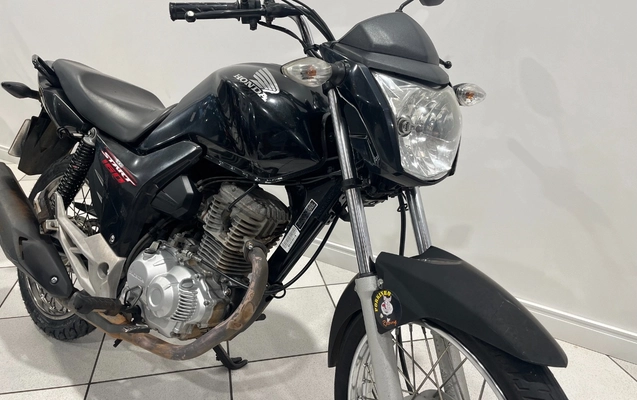 imagem-https://www.socarrao.com.br/sc-vehicle-images-prod/1853222/1780073719270-SU1HXzczMjguanBlZw.jpeg