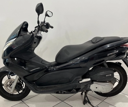 Honda PCX 150/DLX 2015 Preto — foto 1 de 3