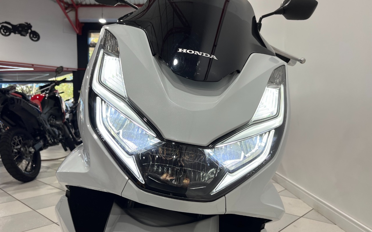 imagem-https://www.socarrao.com.br/sc-vehicle-images-prod/1853264/1780073904170-SU1HXzcxOTEuanBlZw.jpeg