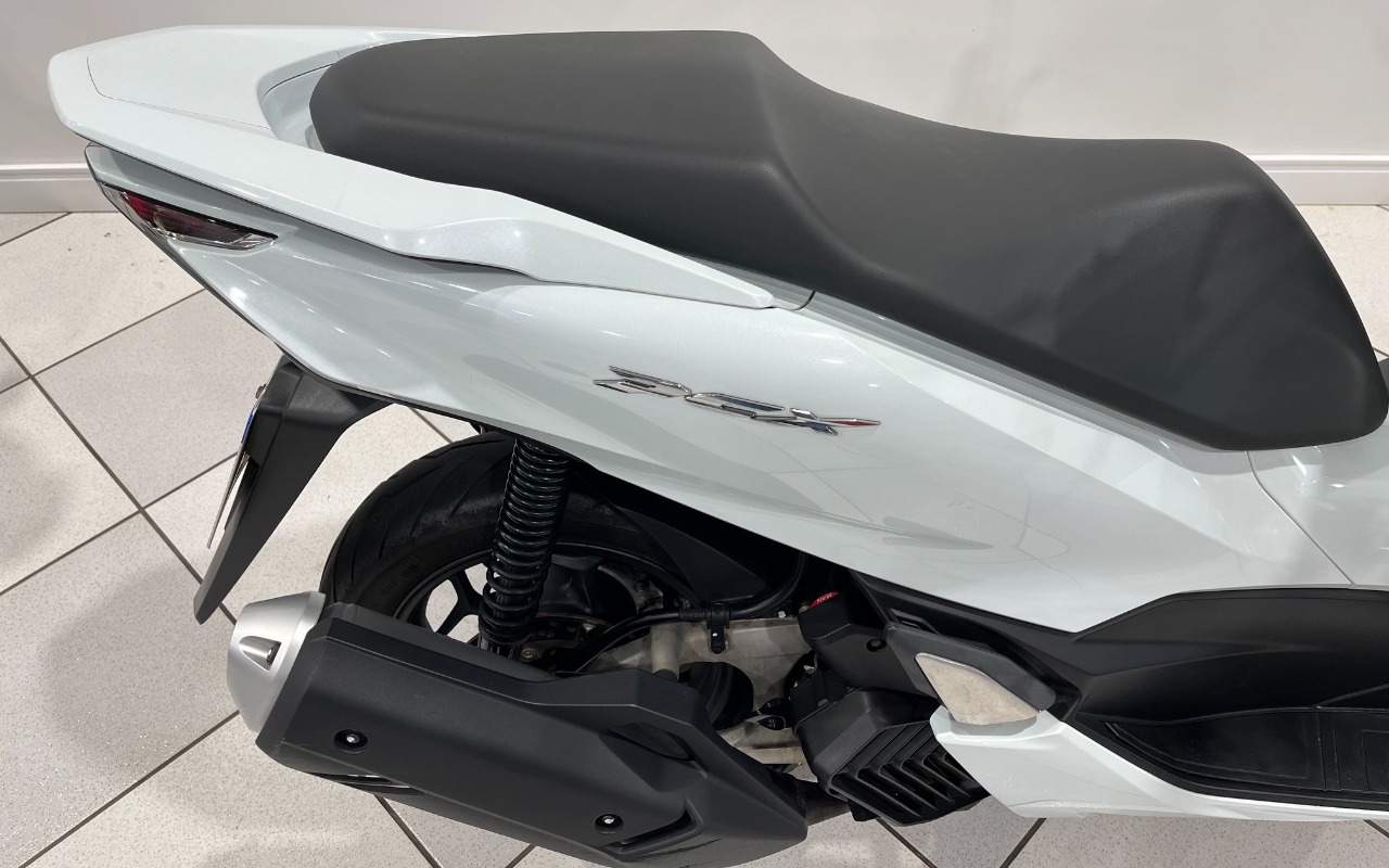 imagem-https://www.socarrao.com.br/sc-vehicle-images-prod/1853264/1780073904464-SU1HXzcxODcuanBlZw.jpeg