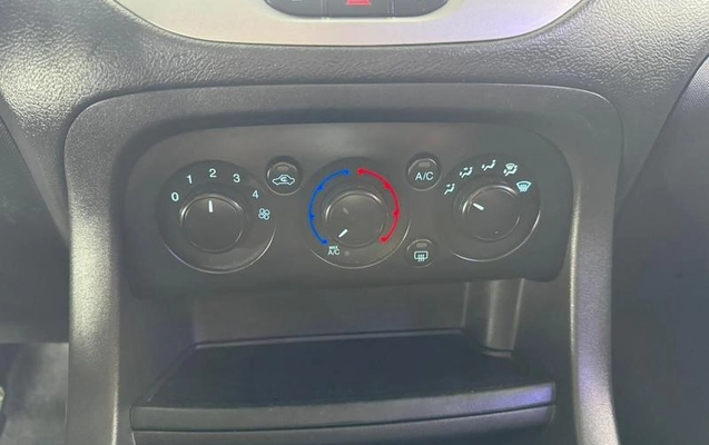 imagem-https://www.socarrao.com.br/sc-vehicle-images-prod/1853415/1789574139433-8137109_3_B_138279a739.jpeg