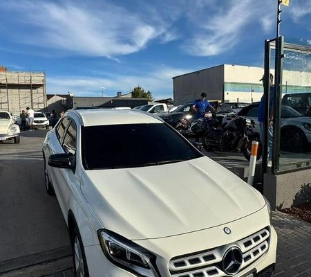 imagem-https://www.socarrao.com.br/sc-vehicle-images-prod/1853712/1789224042186-8038065_1_B_eb71d43786.jpeg