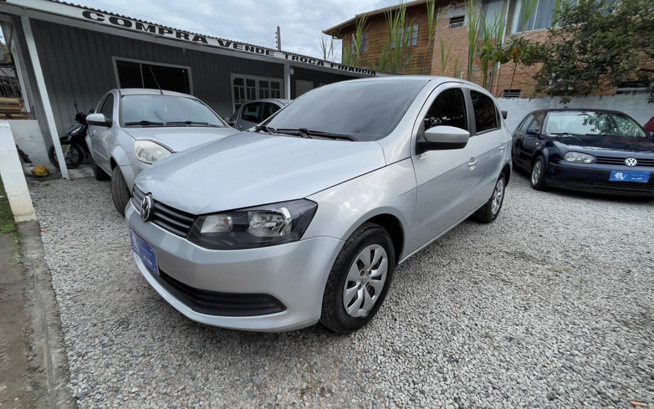 Volkswagen Gol Trendline 1.0 T.Flex 8V 5p na cor Prata em Florianópolis / SC - 1854094