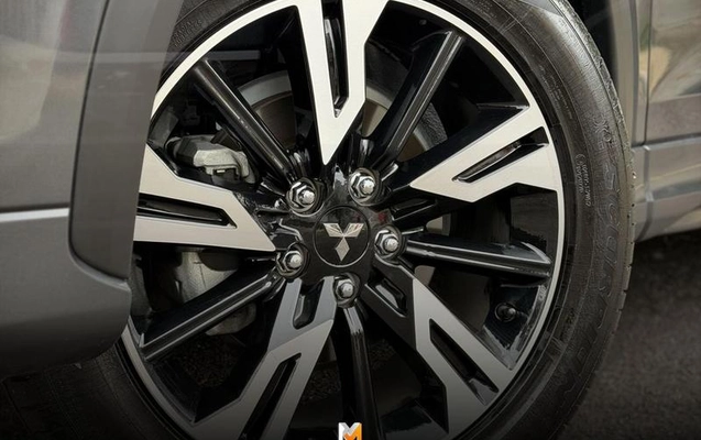 imagem-https://www.socarrao.com.br/sc-vehicle-images-prod/1854240/1788980846506-8137240_16_B_03d13da9bb.jpeg