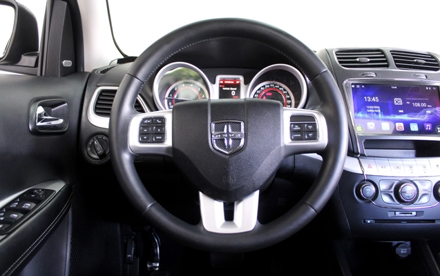 imagem-https://www.socarrao.com.br/sc-vehicle-images-prod/1854260/1780076229641-10_032057.jpg