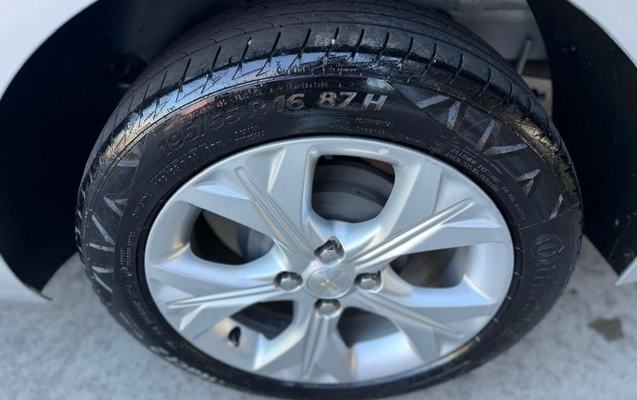 imagem-https://www.socarrao.com.br/sc-vehicle-images-prod/1855339/1789763697069-gb-754b356.jpeg