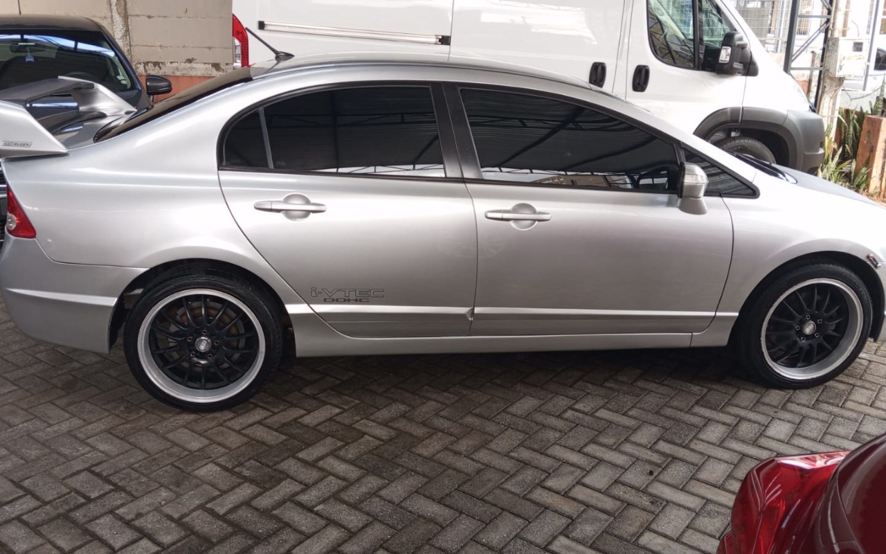imagem-https://www.socarrao.com.br/sc-vehicle-images-prod/1855405/1780079060000-YzFkY2Y5MzgtZDA3MS00MTZiLThiZjYtODE3NjBlYjkzZmFjLmpwZw.jpg