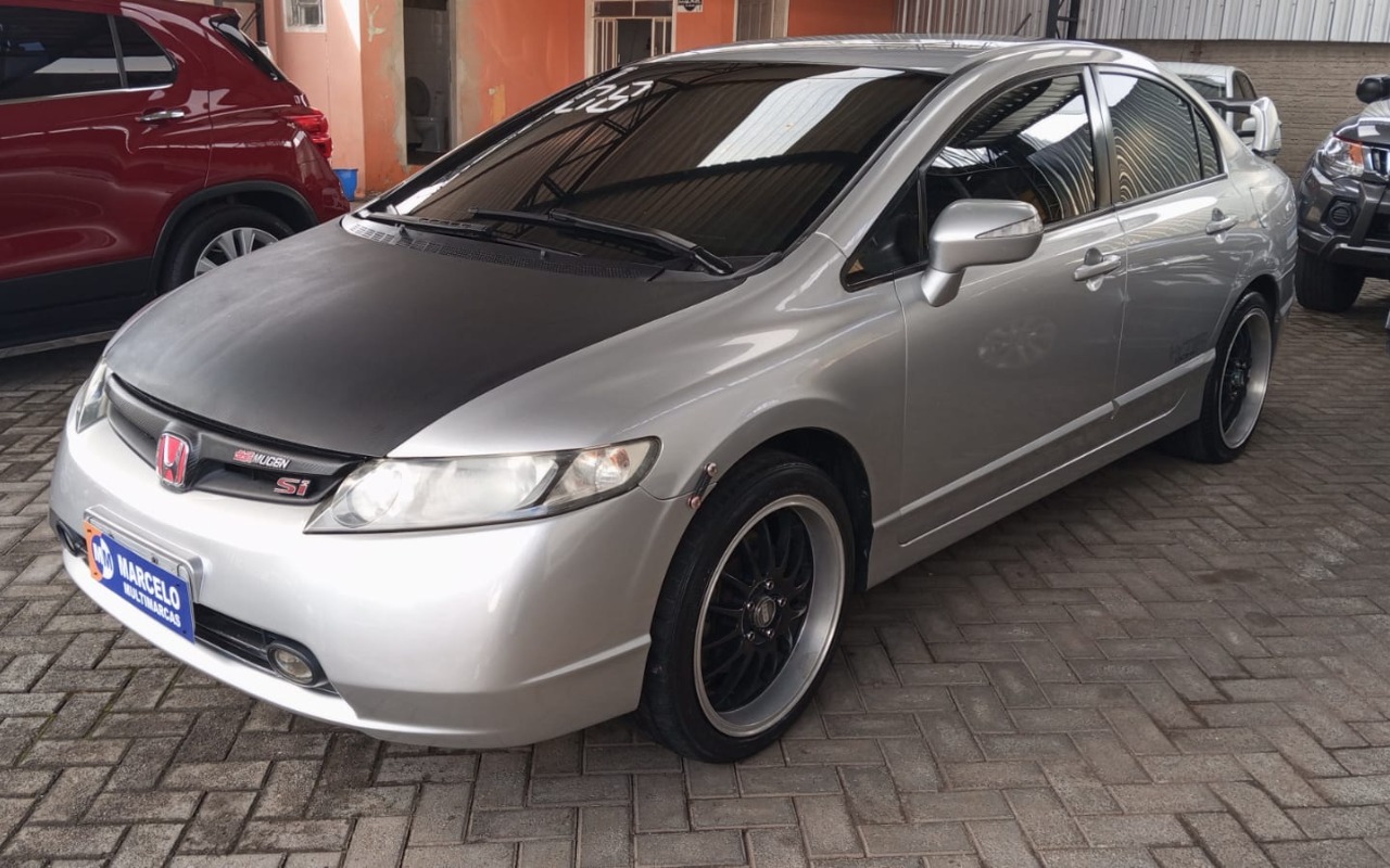 imagem-https://www.socarrao.com.br/sc-vehicle-images-prod/1855405/1780079060242-ZTUxNjY2NTMtMzA1NS00NzczLTljYTQtMmQxODEyZTcwYTI5LmpwZw.jpg