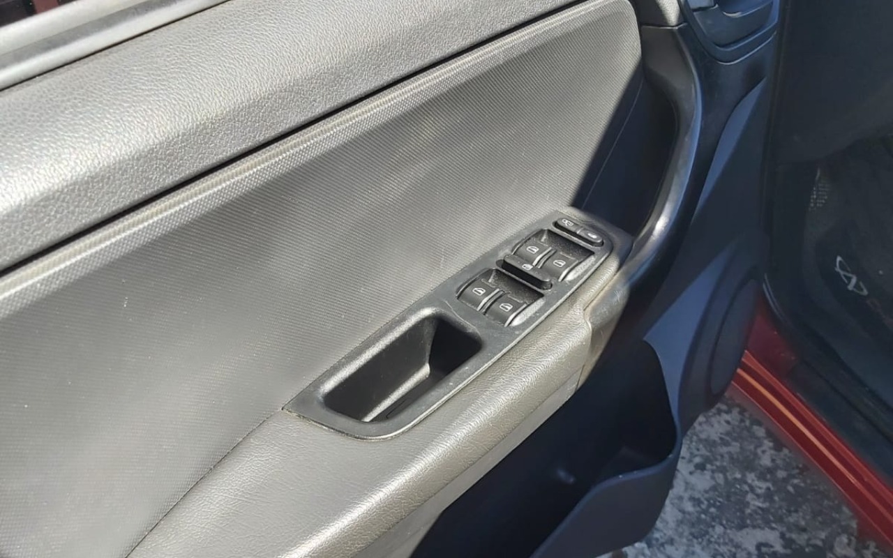 imagem-https://www.socarrao.com.br/sc-vehicle-images-prod/1856269/1780080712523-V2hhdHNBcHAgSW1hZ2UgMjAyNi0wNS0yOSBhdCAxNS4xMy41MCAoMykuanBlZw.jpeg