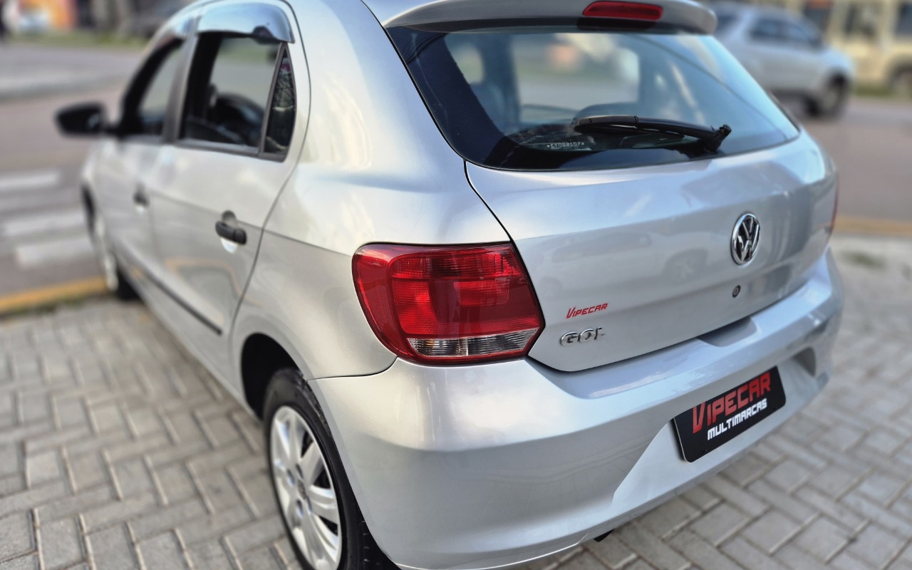 imagem-https://www.socarrao.com.br/sc-vehicle-images-prod/1856412/1780081052217-SU1HLTIwMjYwMzI0LVdBMDE4MC5qcGc.jpg