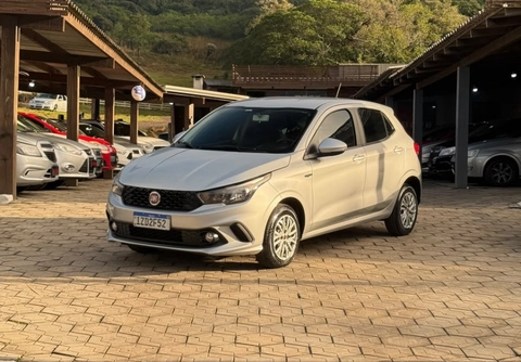 Fiat Argo DRIVE 1.3 8V Flex 2019 Prata — foto 1 de 3
