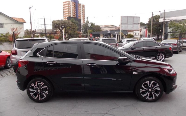 imagem-https://www.socarrao.com.br/sc-vehicle-images-prod/1857182/1787159769538-8138155_2_B_194366910e.jpeg