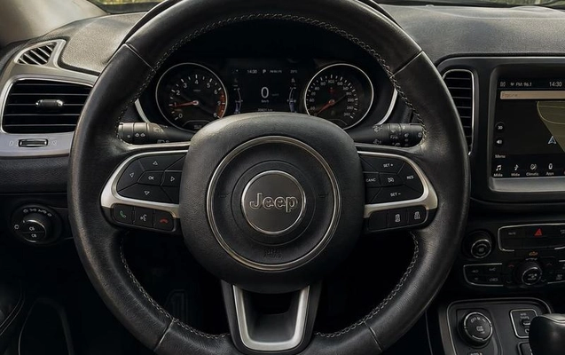 imagem-https://www.socarrao.com.br/sc-vehicle-images-prod/1858962/1784751285042-8121781_0_B_76e4fdcb0e.jpeg