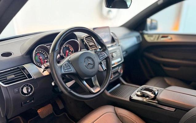 imagem-https://www.socarrao.com.br/sc-vehicle-images-prod/1860284/1783179492831-8138760_12_B_0139fe199e.jpeg