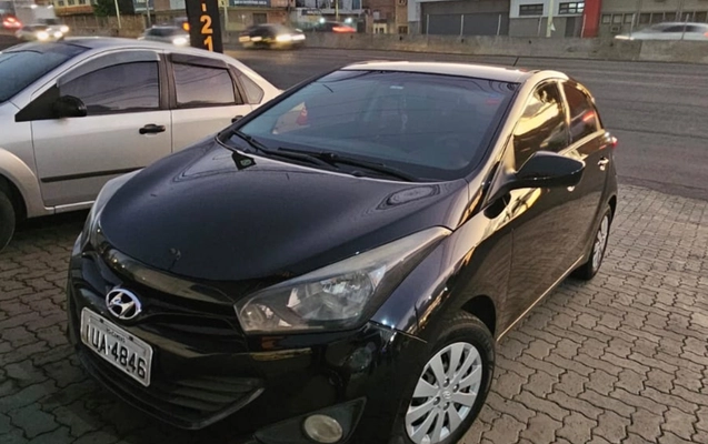 imagem-https://www.socarrao.com.br/sc-vehicle-images-prod/1860336/1780088408770-ZDliMWNiNzQtODE0MS00YTEzLTg0ZmYtYTU2Zjc1YjkzNGFlLmpwZw.jpg