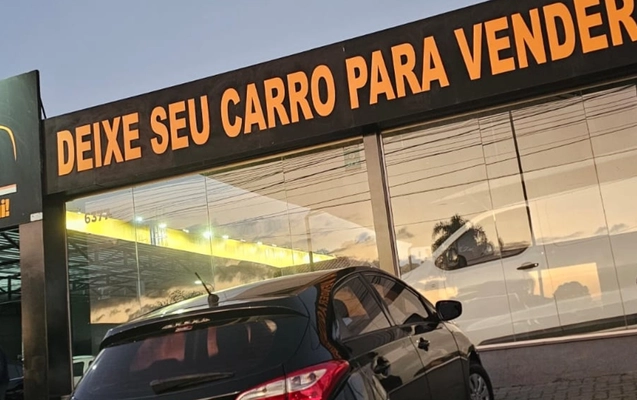 imagem-https://www.socarrao.com.br/sc-vehicle-images-prod/1860336/1780088409855-ZTcyNWM5OGQtMGQ0YS00NmZkLTliNGYtZGUyZmE2OTliODU3LmpwZw.jpg
