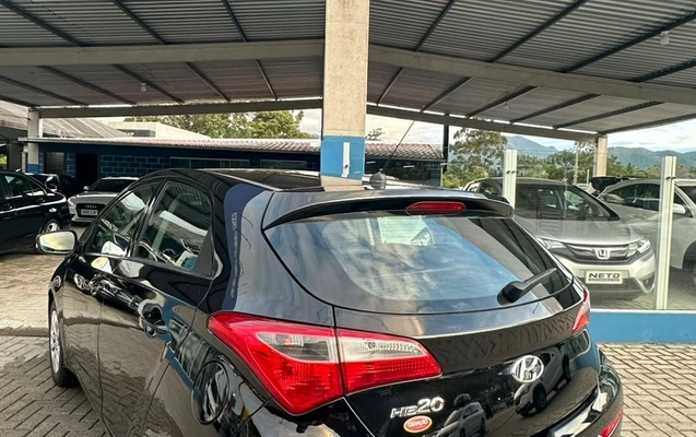 imagem-https://www.socarrao.com.br/sc-vehicle-images-prod/1860946/1787918781498-gb-a4d48d5.jpeg