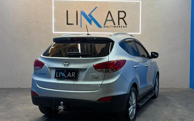 imagem-https://www.socarrao.com.br/sc-vehicle-images-prod/1861111/1786639543837-8133306_0_B_24eded30f4.jpeg