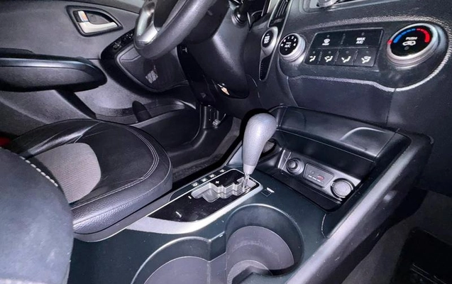 imagem-https://www.socarrao.com.br/sc-vehicle-images-prod/1861111/1786639543846-8133306_14_B_8ae083e403.jpeg