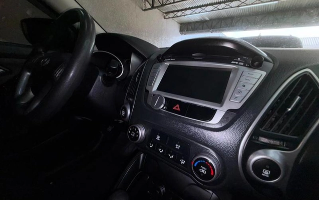 imagem-https://www.socarrao.com.br/sc-vehicle-images-prod/1861111/1786639543847-8133306_10_B_c6125f6cf8.jpeg