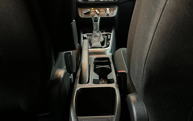 imagem-https://www.socarrao.com.br/sc-vehicle-images-prod/1861482/1780090403036-04eb7e26-9be8-40b9-8eee-05d1ca6d4f51.jpg