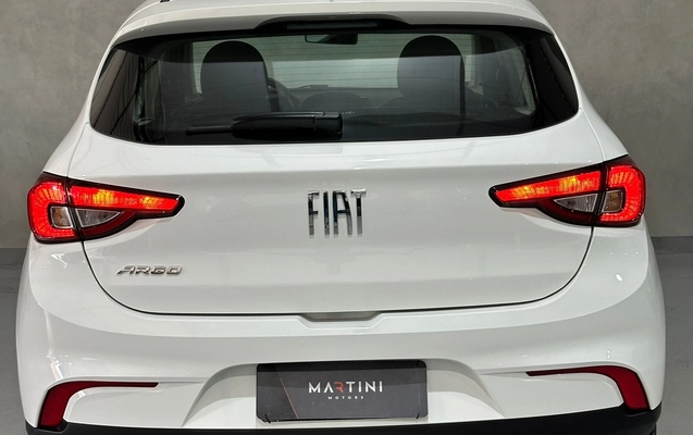 imagem-https://www.socarrao.com.br/sc-vehicle-images-prod/1861529/1780090552453-fc61fd54-cf24-4b43-b8d2-a27f4cfcfcfc.jpg