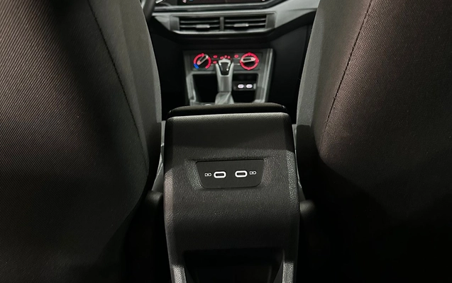 imagem-https://www.socarrao.com.br/sc-vehicle-images-prod/1861543/1780090585599-485d7d40-8538-419e-ab6f-10831dd69ebd.jpg