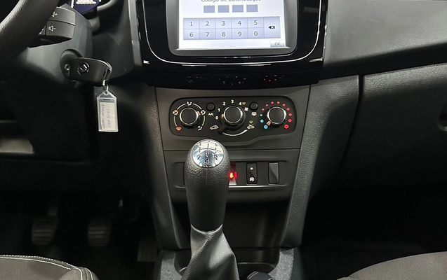 imagem-https://www.socarrao.com.br/sc-vehicle-images-prod/1862285/1780091946668-c798e786-5b9d-432c-ad0b-5487d75ae145.jpg