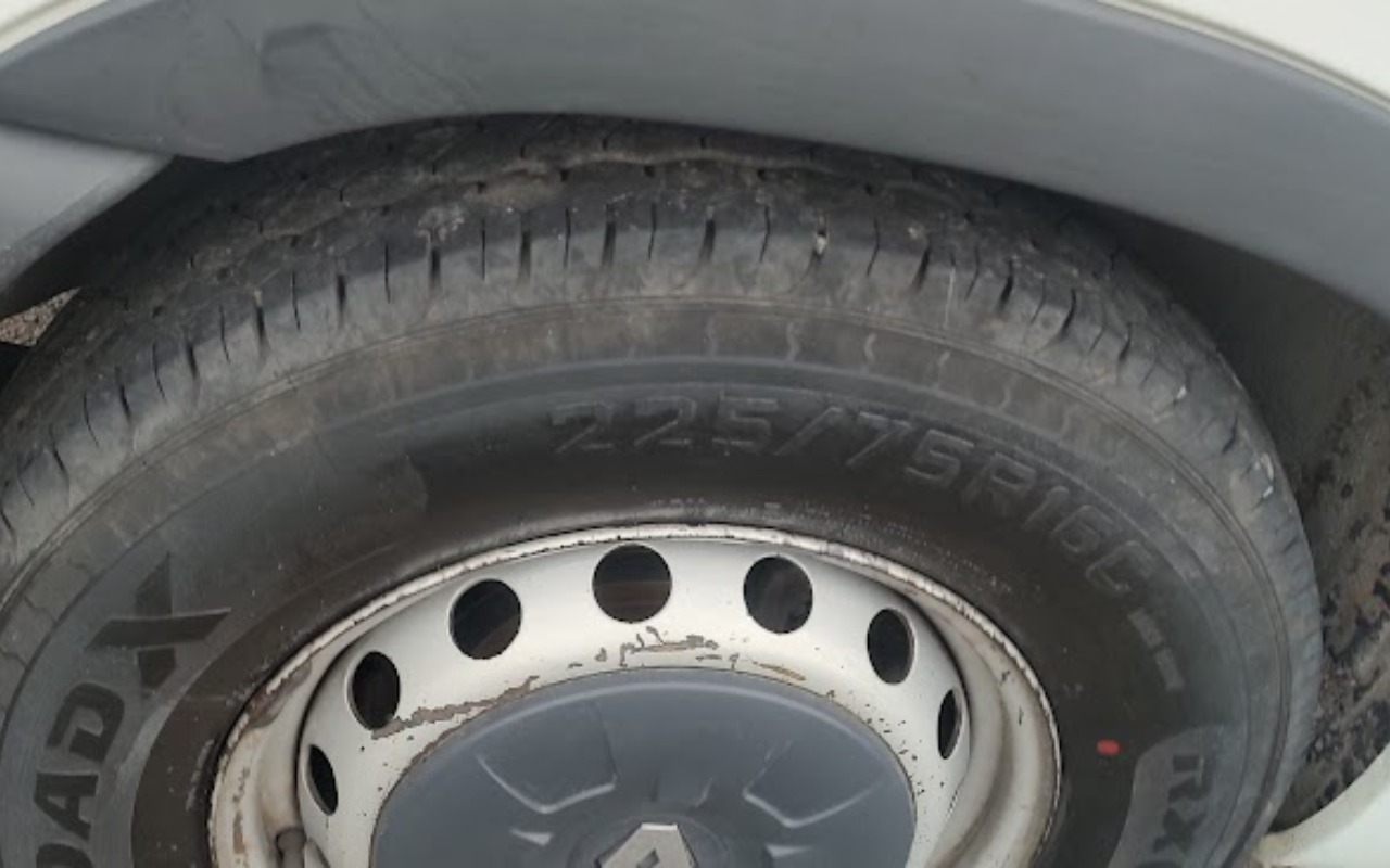 imagem-https://www.socarrao.com.br/sc-vehicle-images-prod/1863218/1780093858087-SU1HXzIwMjYwNTI5XzE0MzYxNzI3NV9IRFIuanBn.jpg