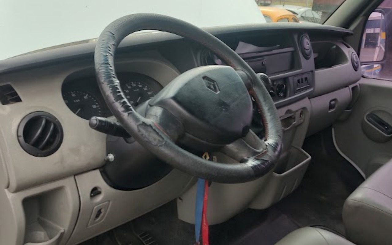 imagem-https://www.socarrao.com.br/sc-vehicle-images-prod/1863218/1780093858502-SU1HXzIwMjYwNTI5XzE0Mzc0NTQ2N19IRFIuanBn.jpg